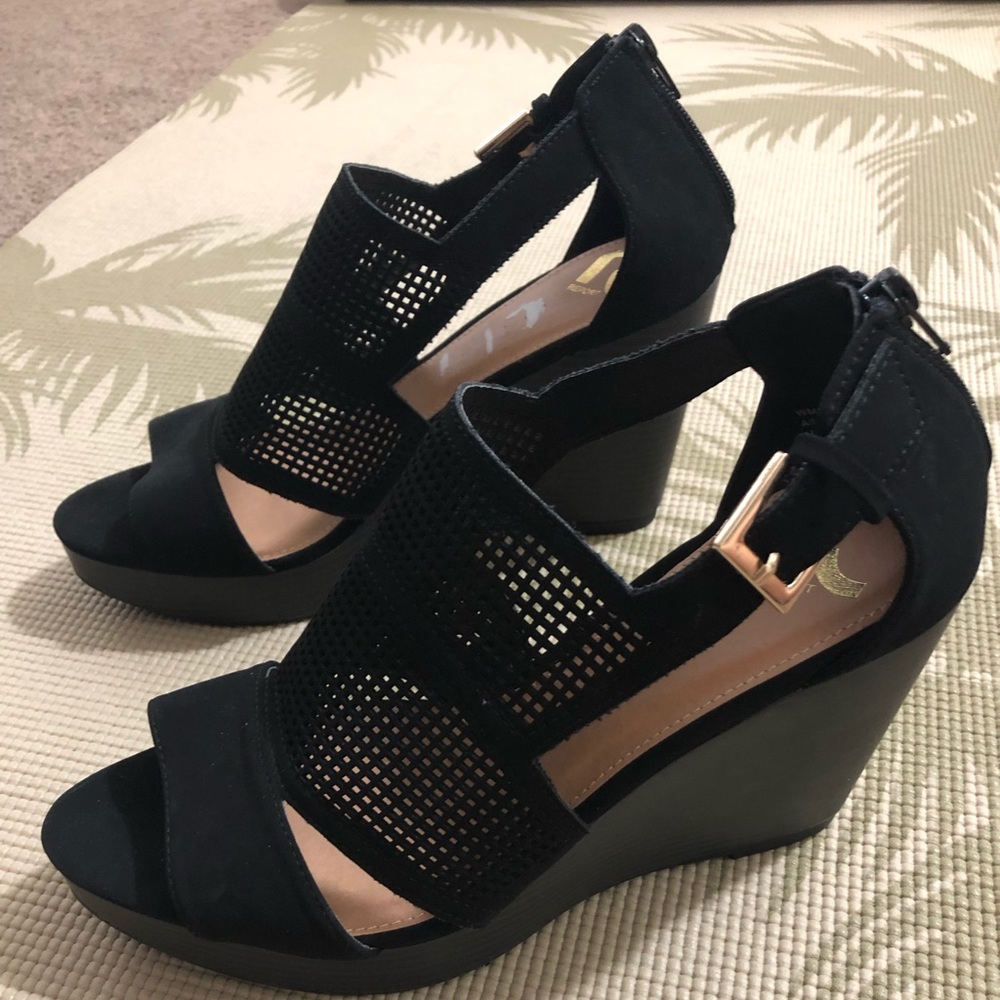 Wedge sandals